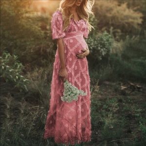 Maternity Floral Dress 🌸